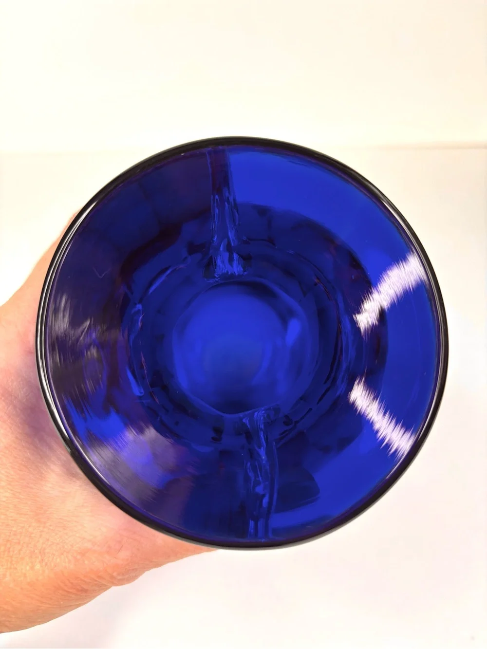Vintage Cobalt Blue Art Glass Blenko Vase Clear Scroll Handles - Picture 5 of 10